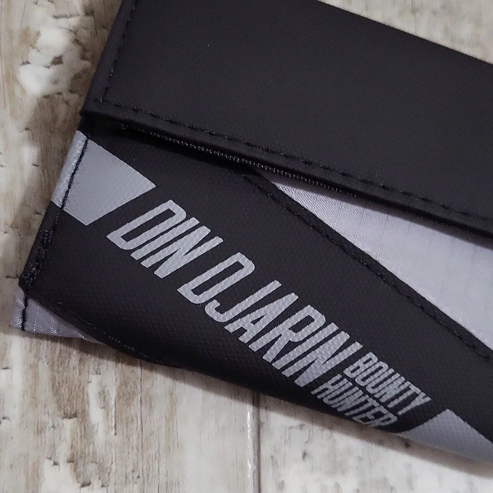 Boiworld Star Din Djarin The Mandalorian Wallet